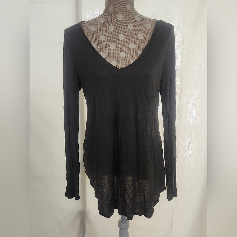 NWT olive long sleeved tee by Kenar
